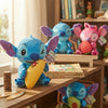 Peluche Stitch Con Accesorios en la Mano