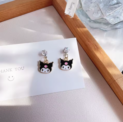 Aretes Kuromi