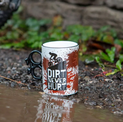 Taza Dirt Never Hurt
