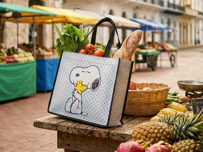 Bolsa ecológica de snoopy mediana blanca con puntos negros