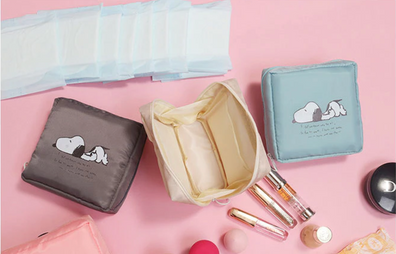 Bolso para  toallas sanitarias op maquillaje Snoopy
